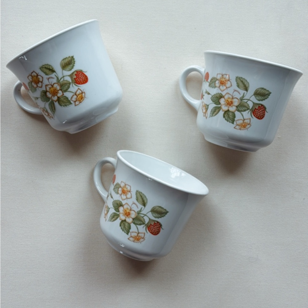 Vintage Corelle by Corning Tea Cups